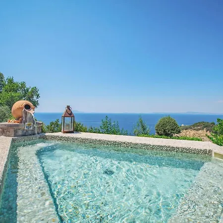Holiday home Luxury With Pool & Garden Capri