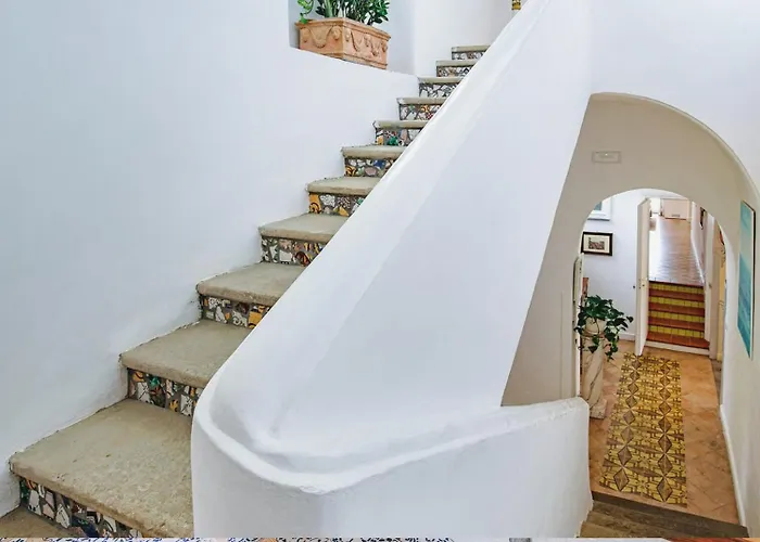 Luxury With Pool & Garden *