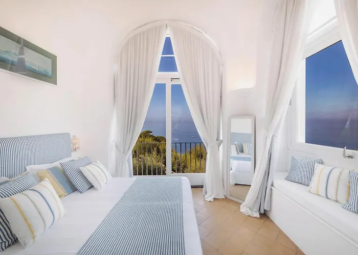 Luxury With Pool & Garden * Capri