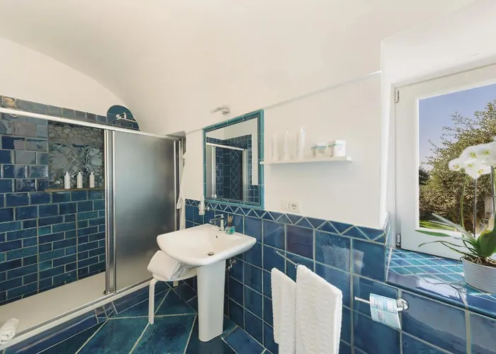 בית נופש Luxury With Pool & Garden